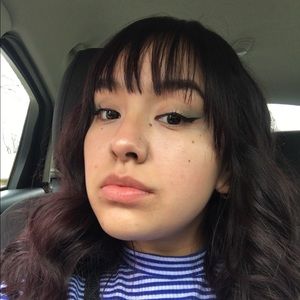 Meet your Posher, Valeria